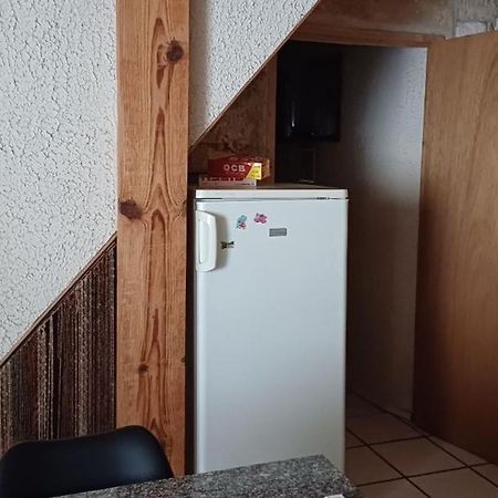 Appartement Chaleureux Dans Une Maison En Pierre Mireval Bagian luar foto
