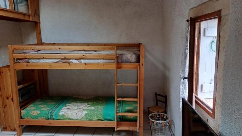 Appartement Chaleureux Dans Une Maison En Pierre Mireval Bagian luar foto