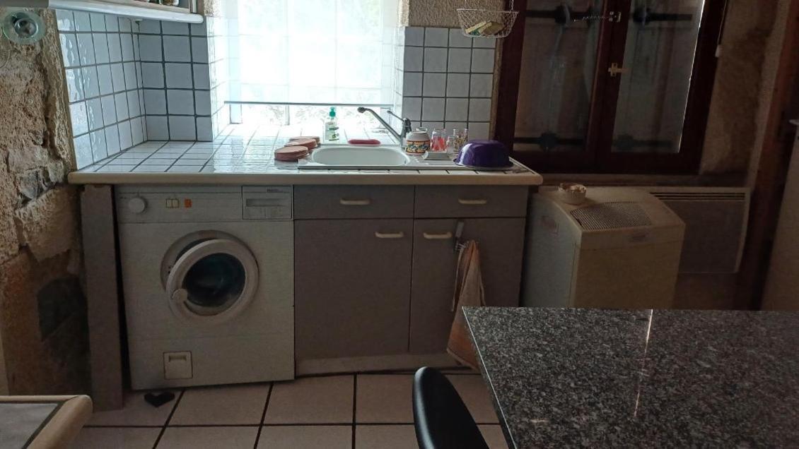 Appartement Chaleureux Dans Une Maison En Pierre Mireval Bagian luar foto