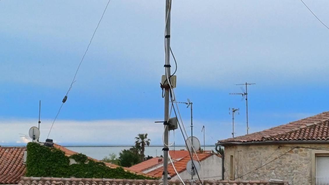 Appartement Chaleureux Dans Une Maison En Pierre Mireval Bagian luar foto
