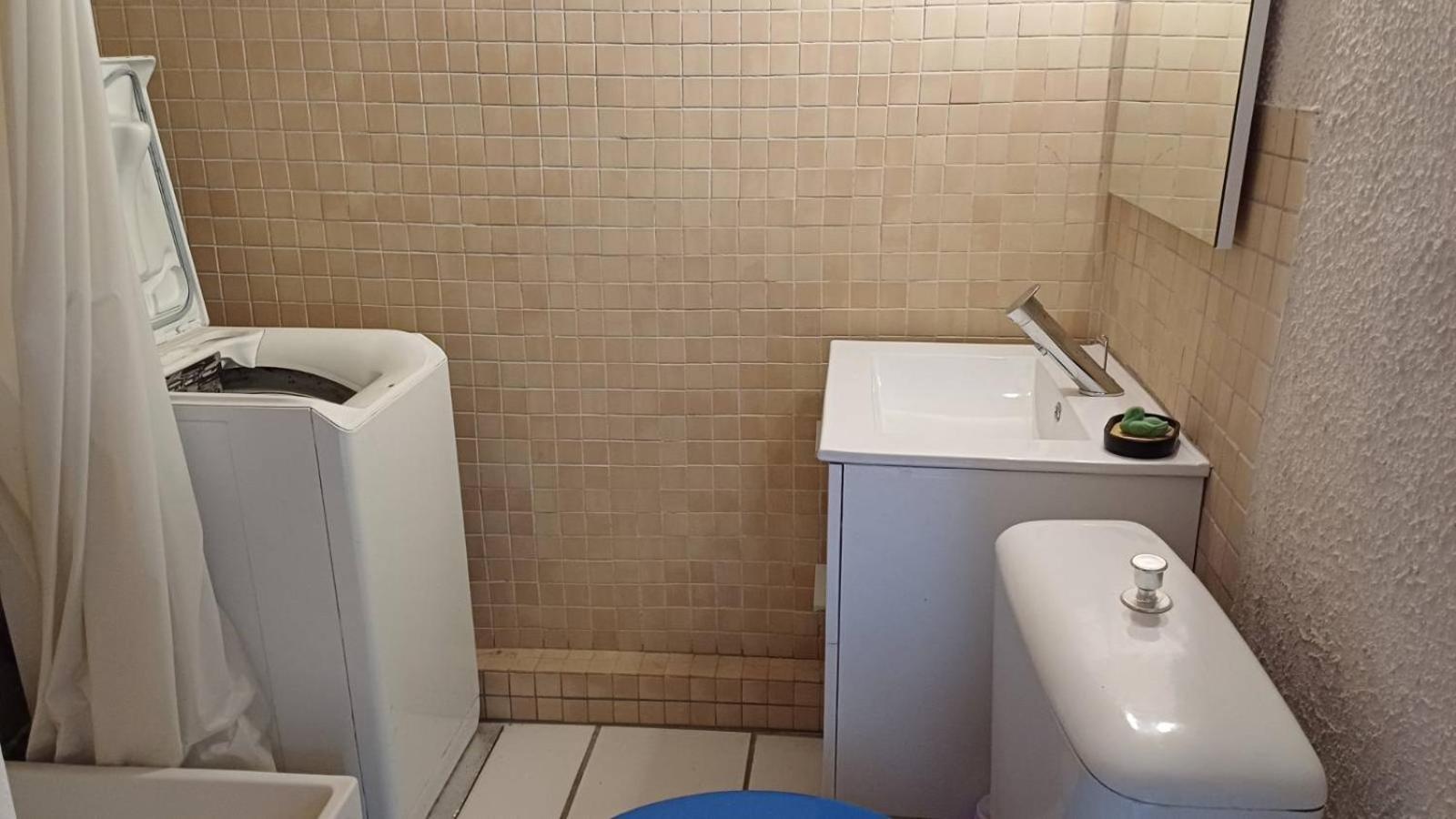 Appartement Chaleureux Dans Une Maison En Pierre Mireval Bagian luar foto