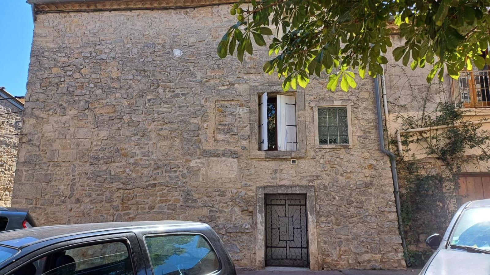 Appartement Chaleureux Dans Une Maison En Pierre Mireval Bagian luar foto